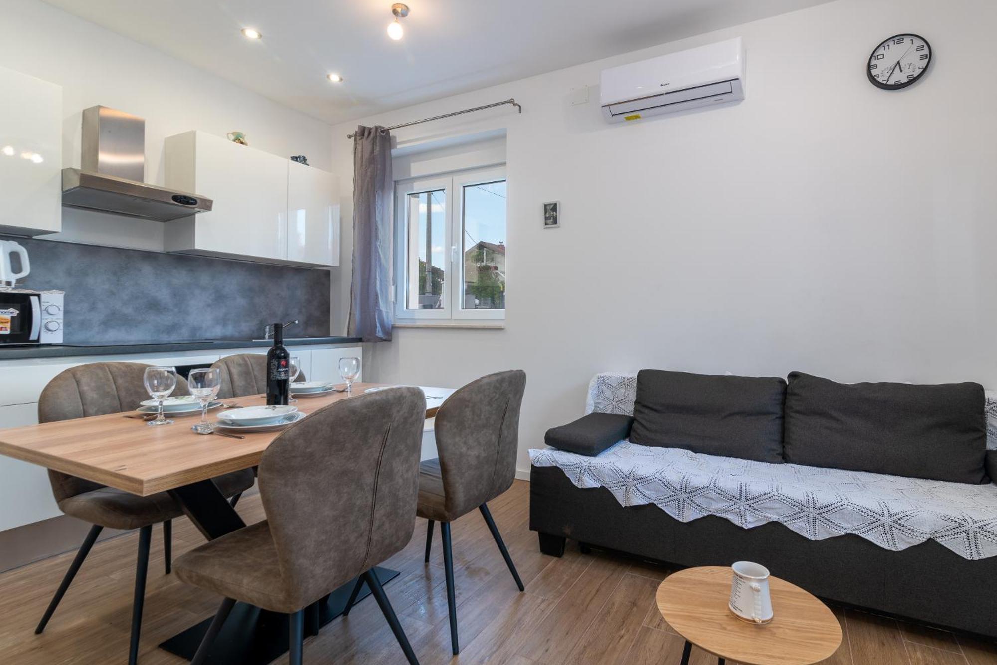 Apartman Dino Trogir Eksteriør bilde