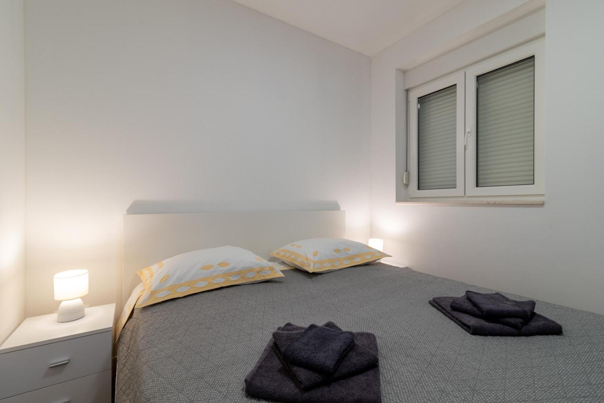 Apartman Dino Trogir Eksteriør bilde