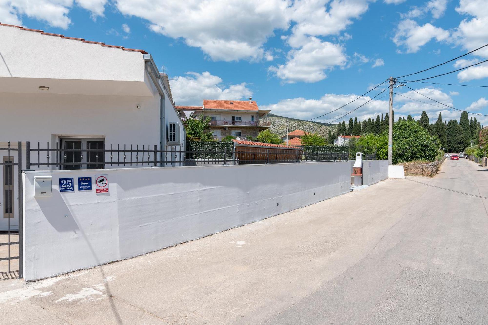 Apartman Dino Trogir Eksteriør bilde